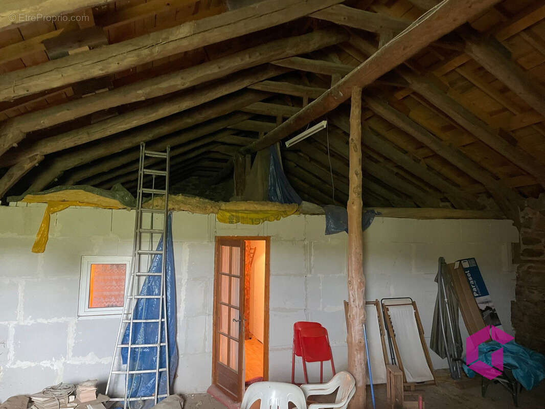 Maison en Pierres à Saint Front - photo 22