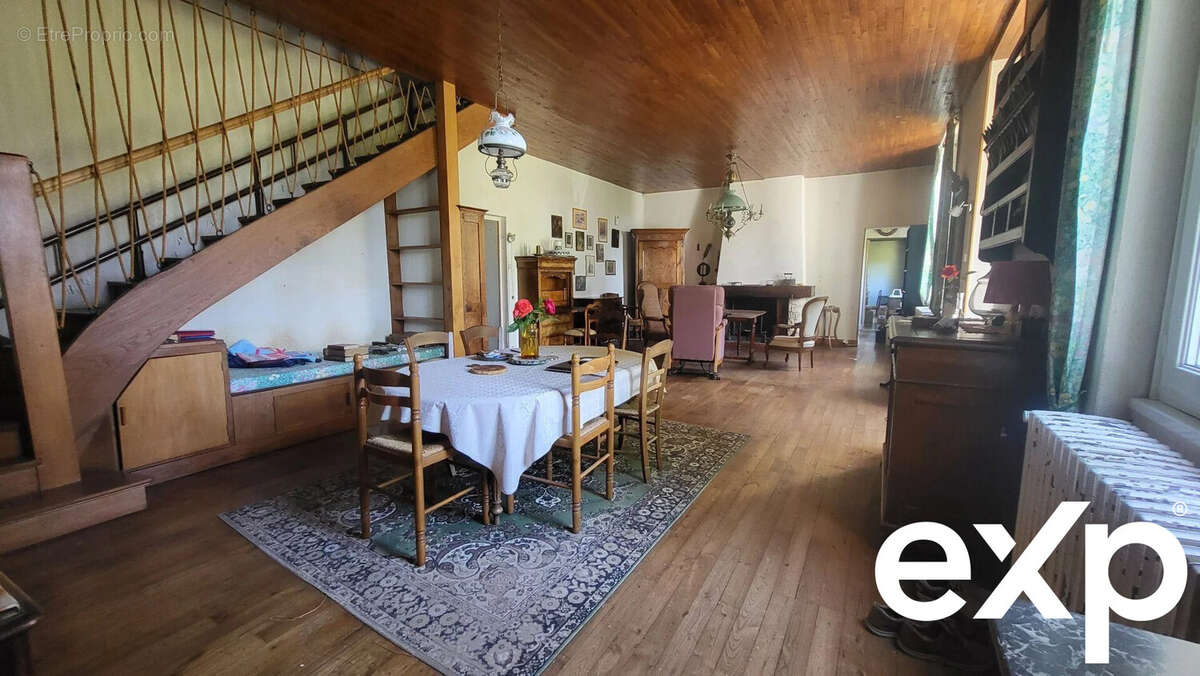 Maison à SAINT-AVIT-SAINT-NAZAIRE