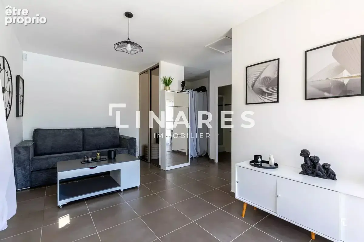 LA VILLA DE L’ÉTANG - Villa T5 de 170m2 -  Jardin de 1760m2 - Dépendance - 13800 ISTRES - photo 16
