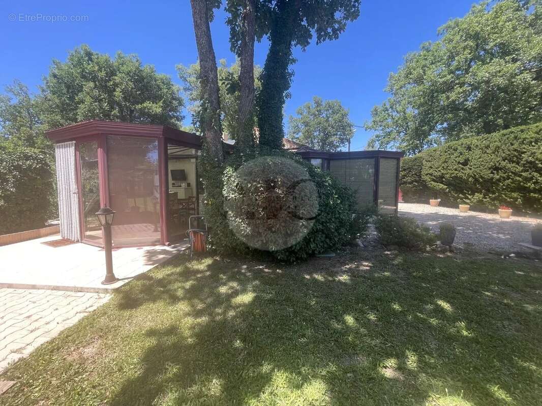 Maison à SAINT-PAUL-EN-FORET