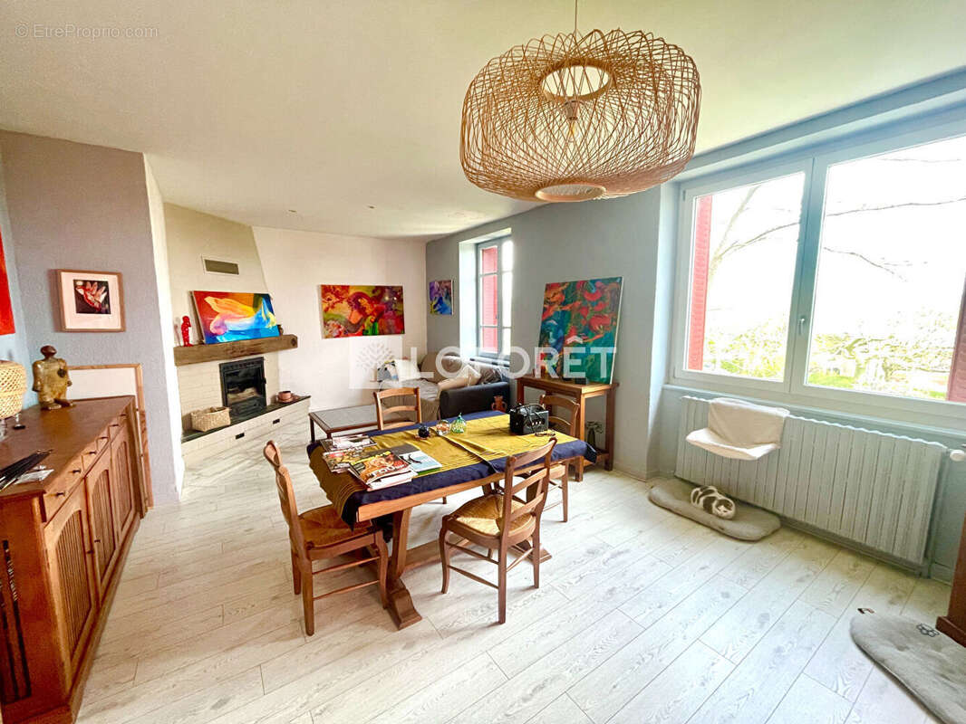 Maison à SAUVETERRE-DE-ROUERGUE