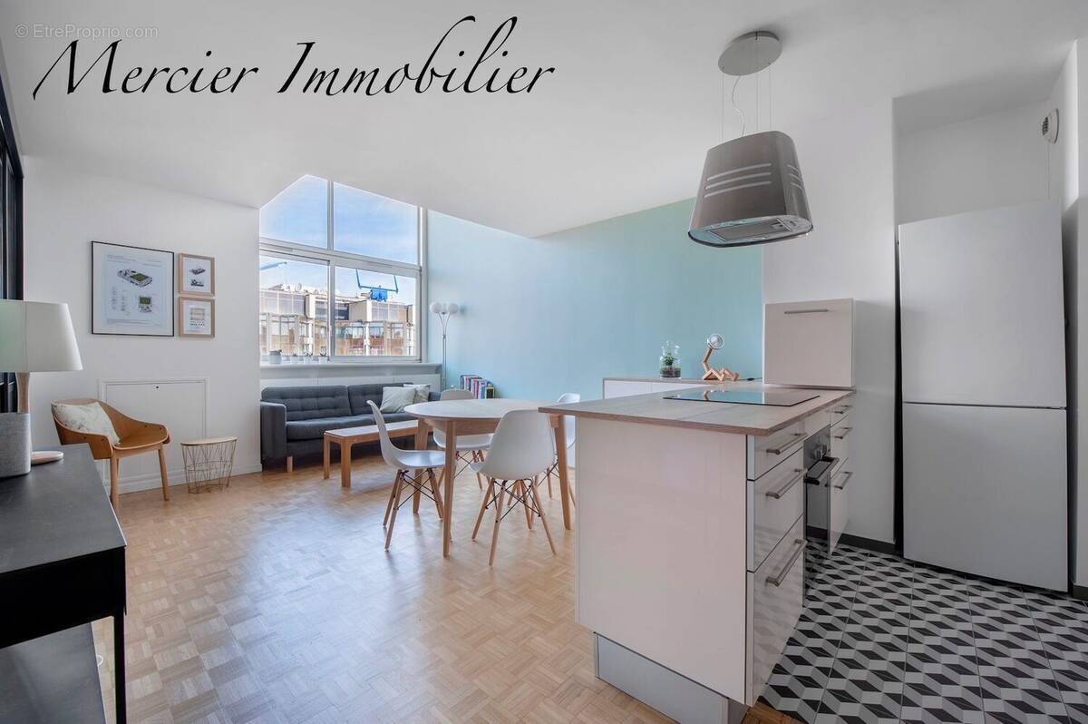 Appartement à PARIS-15E