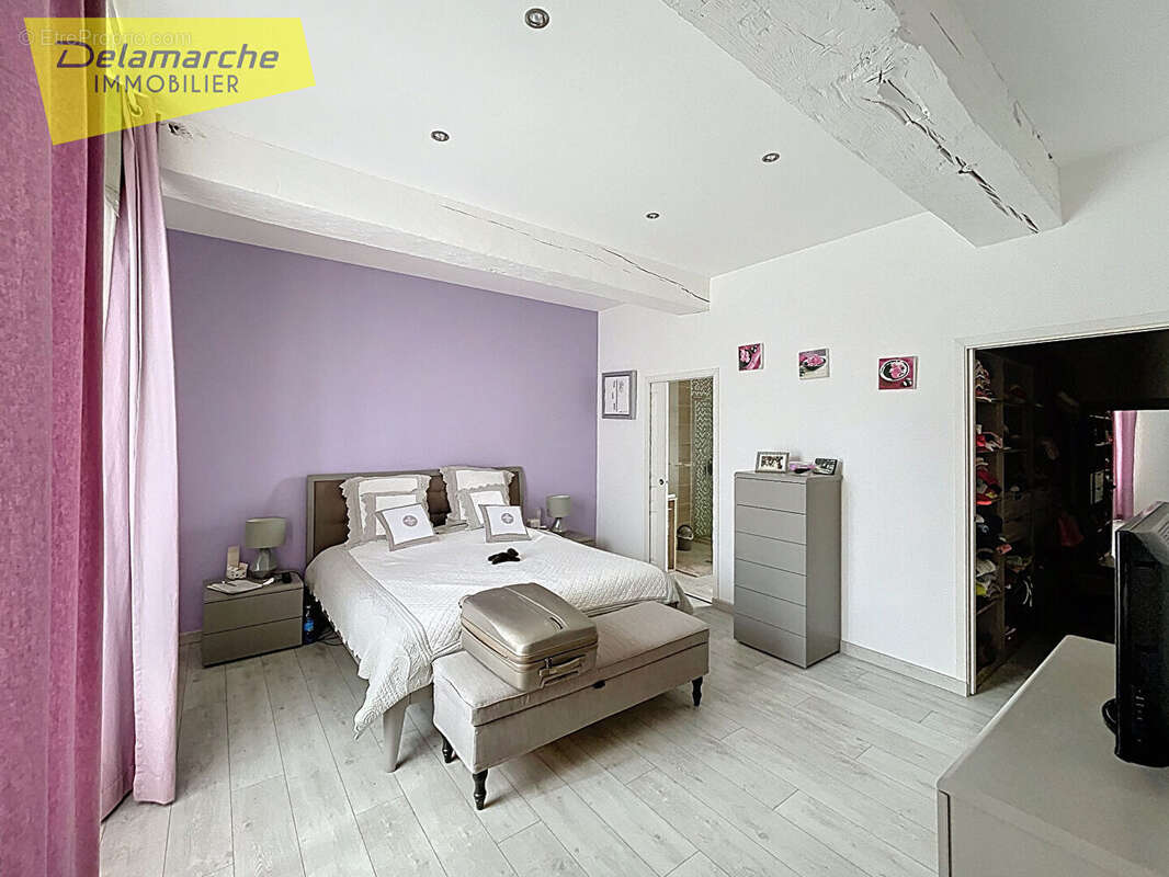 Maison à ISIGNY-LE-BUAT