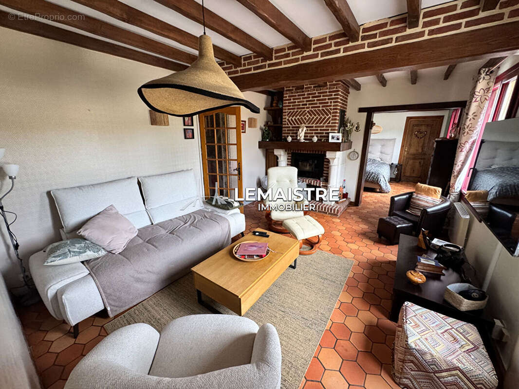 Entre GODERVILLE et TERRES-DE-CAUX - Maison de caractère 159 m² - 4 chambres - 11 000 m² - Dépendances et écuries - photo 8