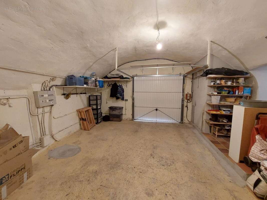 Rare à la vente – Ancien presbytère entièrement rénové au cœur de Carnoules - photo 15