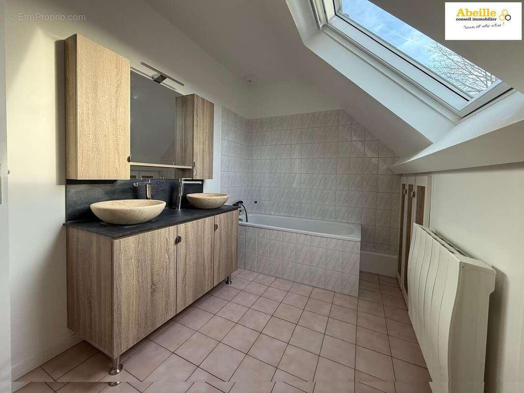 Maison à BREUX-JOUY