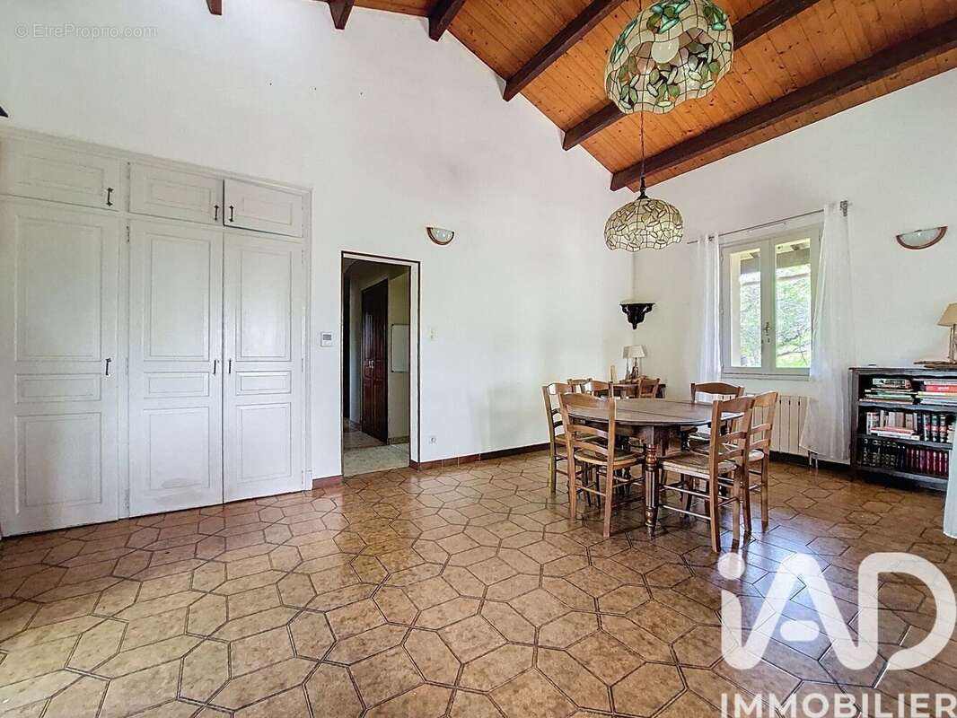 Maison 125 m² à Le Montat  - photo 3