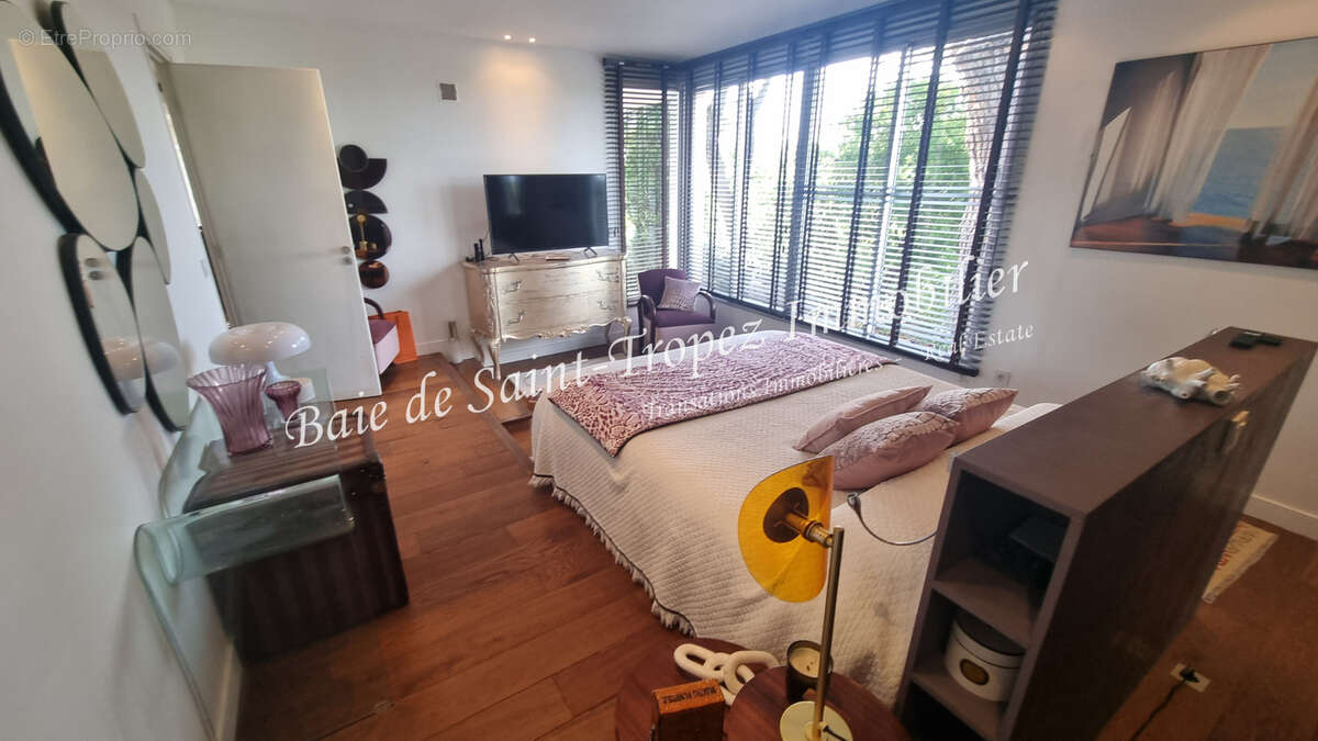 Appartement à SAINT-TROPEZ