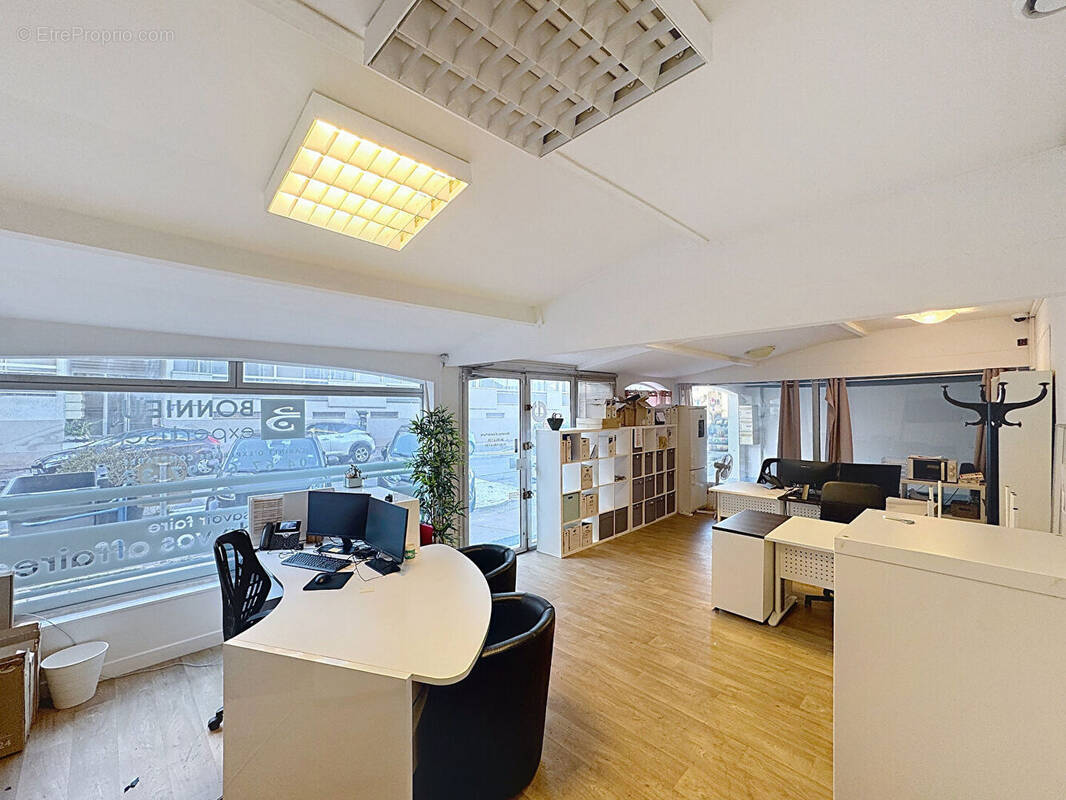 Commerce à PALAVAS-LES-FLOTS