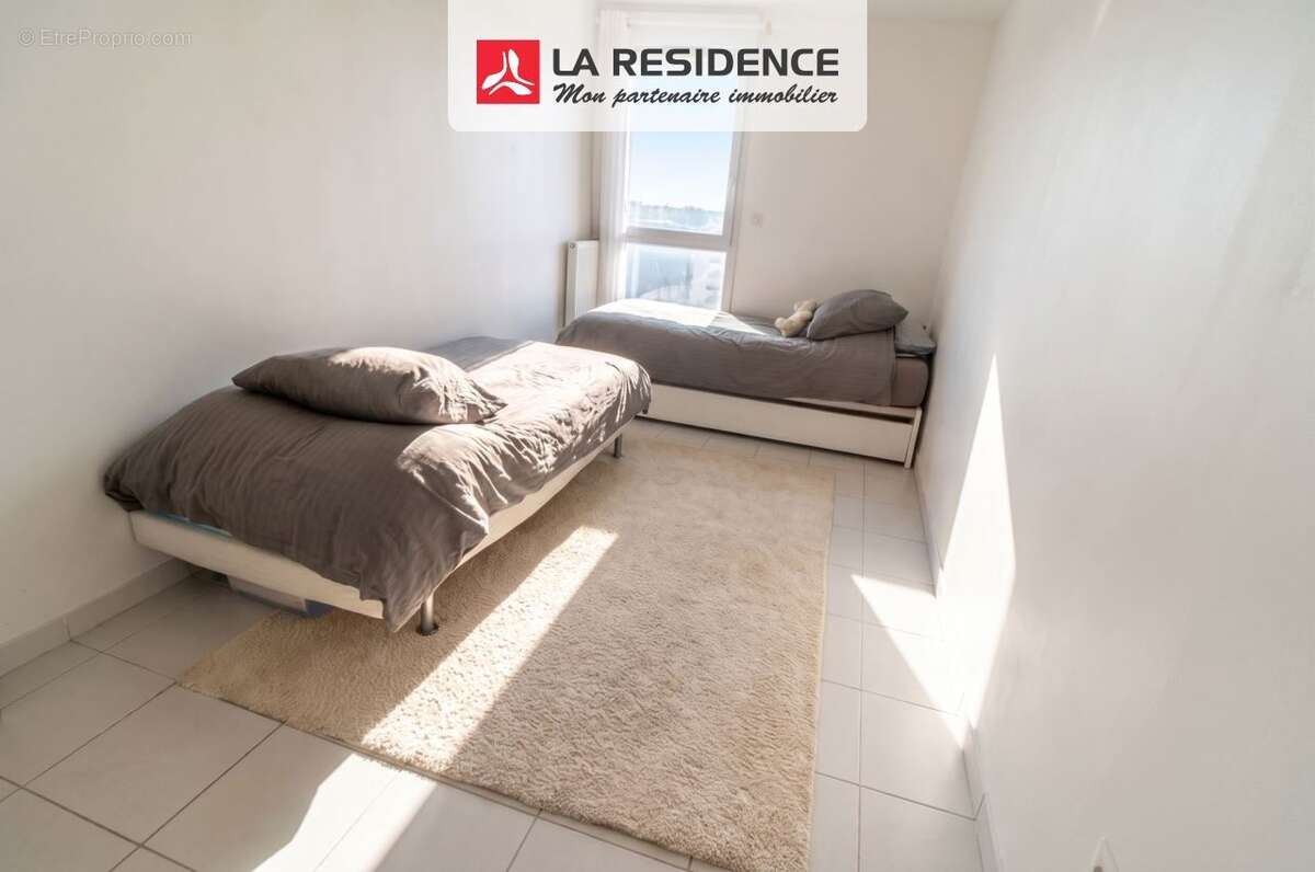 Appartement à CHANTELOUP-LES-VIGNES