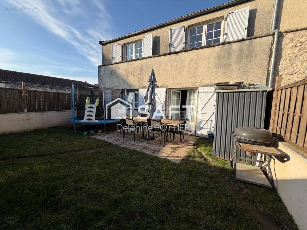Maison 79 m² à Crepy-En-Valois  - photo 2
