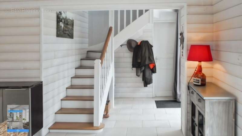 Maison à LA CHAPELLE-BICHE