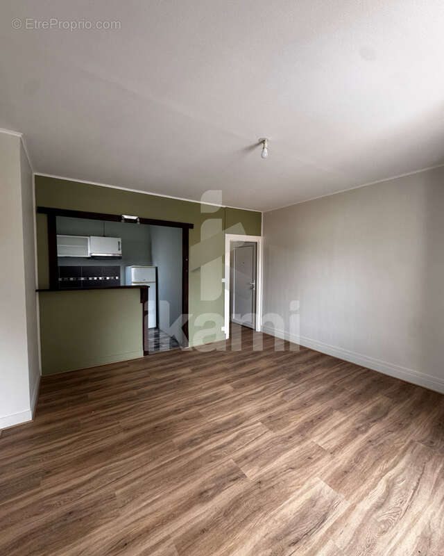 Appartement à NEUVY-SUR-BARANGEON