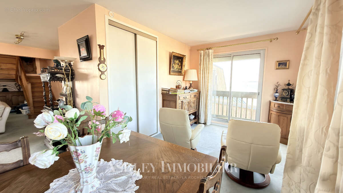 À vendre duplex dernier étage vue mer et terrasses - photo 11