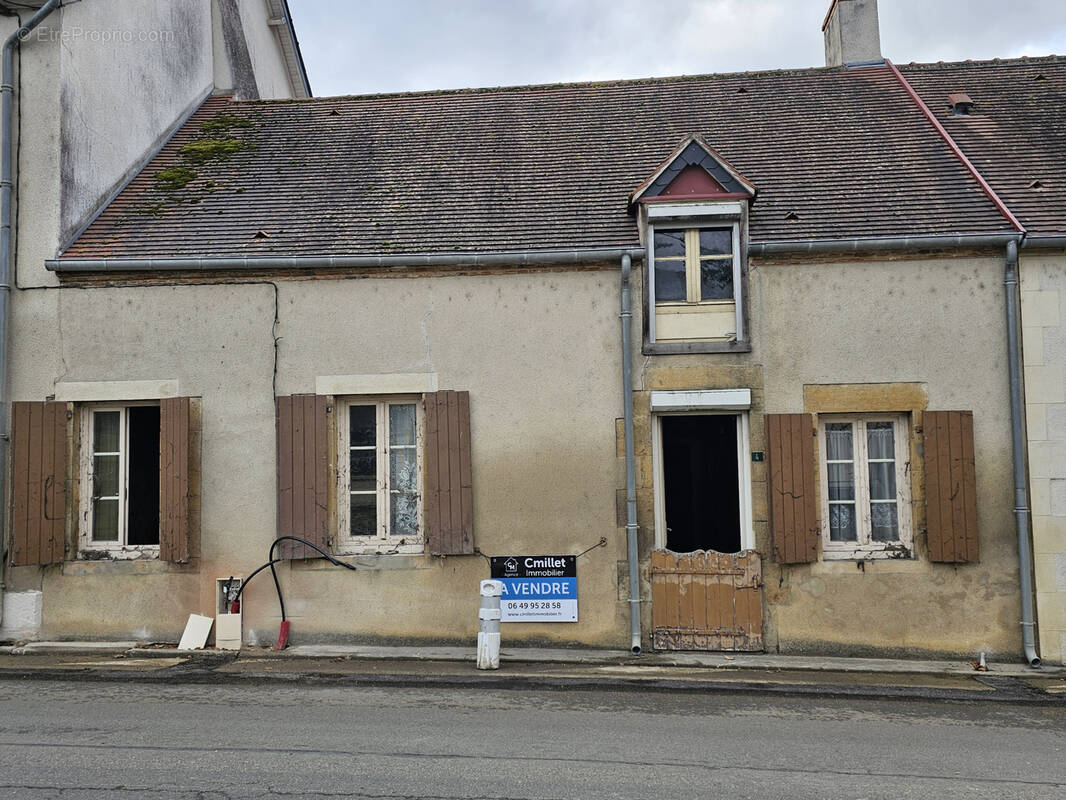 Maison à GARIGNY