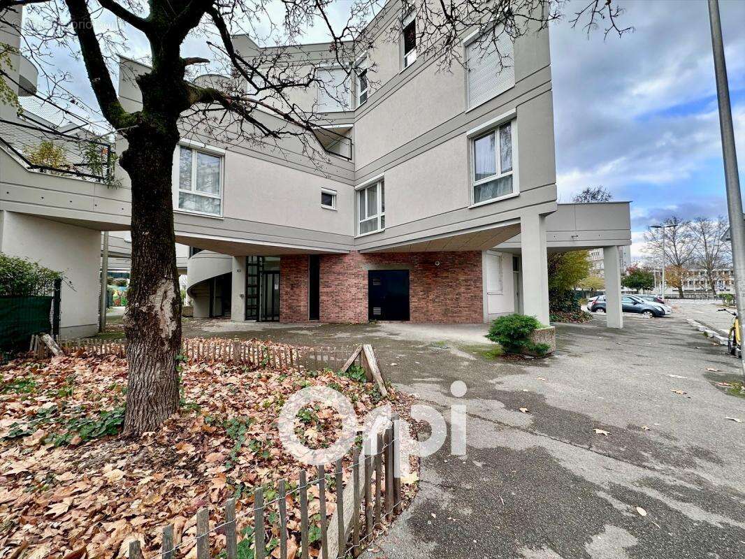 Appartement à SAINT-MARTIN-D&#039;HERES