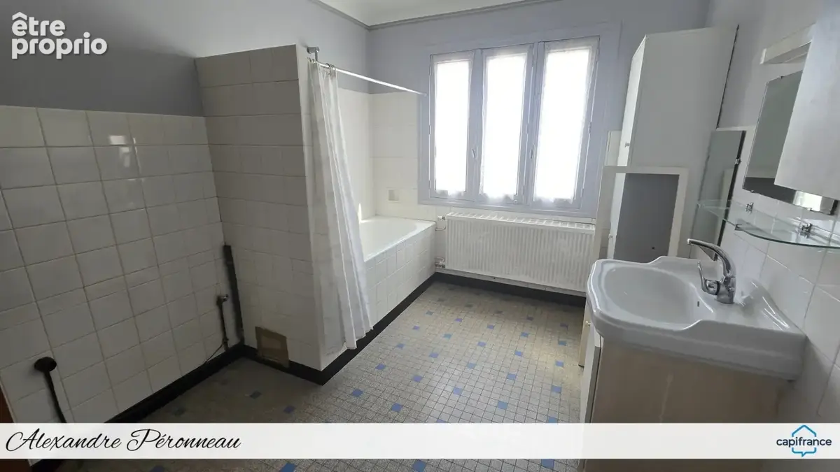 Maison à rénover – 3 chambres – grand séjour – garage – jardins – à moins de 10 km de la rochelle - photo 10