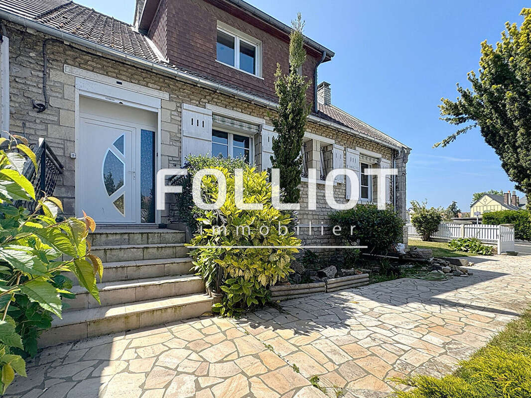 Maison à SAINT-GERMAIN-LA-BLANCHE-HERBE