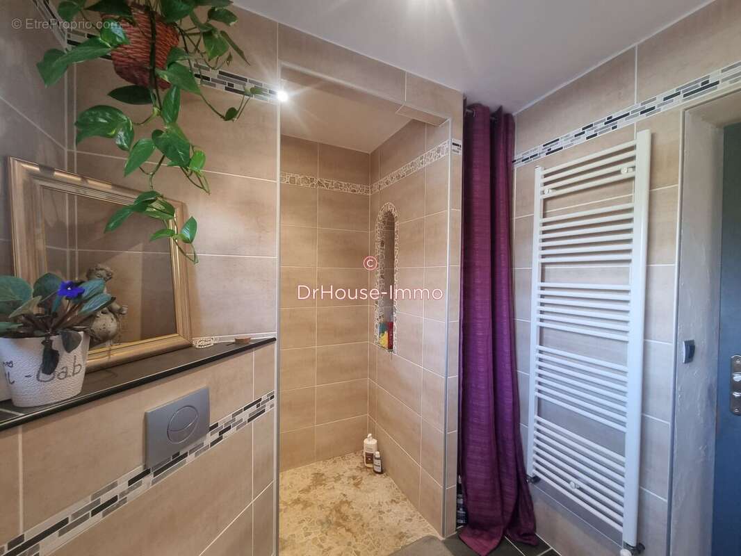 Maison à CORQUILLEROY