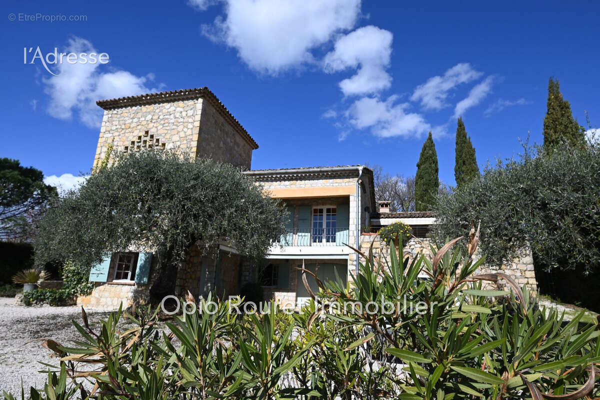 Maison à LE ROURET