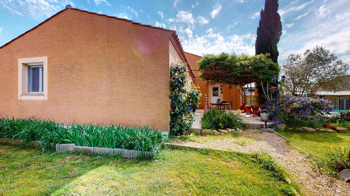 Maison à LAURAGUEL