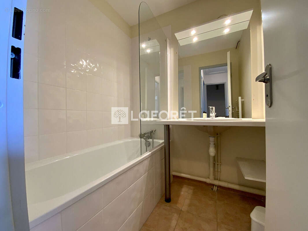 Appartement à BARBASTE