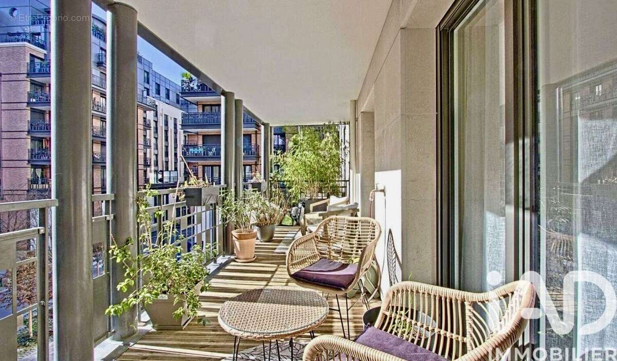 Photo 9 - Appartement à COURBEVOIE