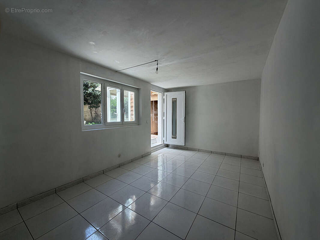 Appartement à LILLEBONNE