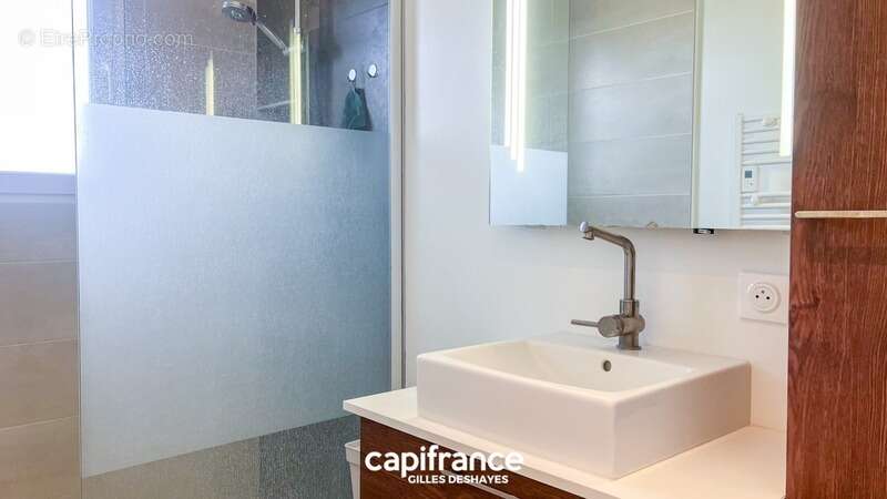 Maison à VAUX-EN-BEAUJOLAIS