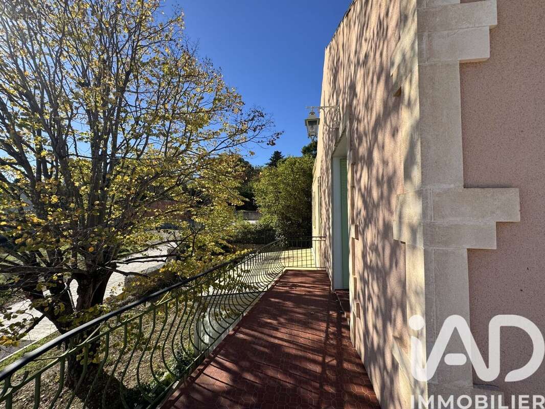 Photo 2 - Appartement à NIMES