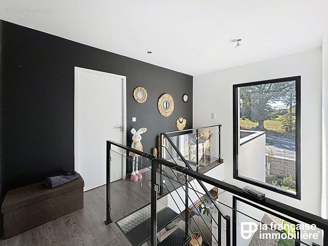 Maison à VERN-SUR-SEICHE