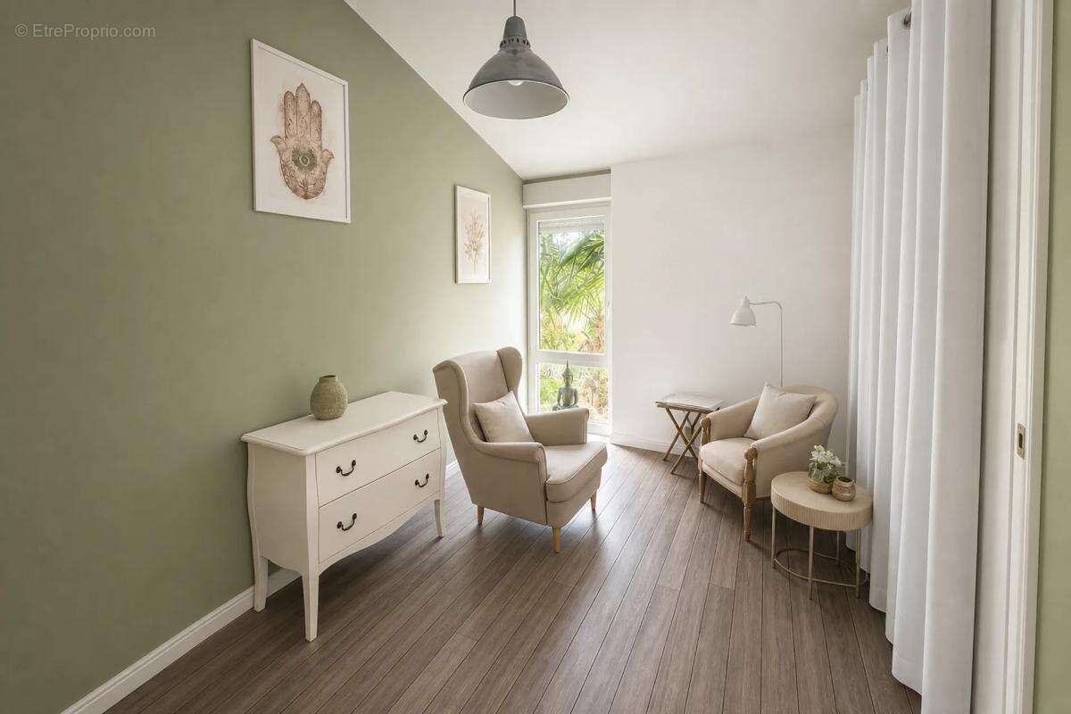 Majestueuse maison 245 m² avec jardin à Neuville - photo 9
