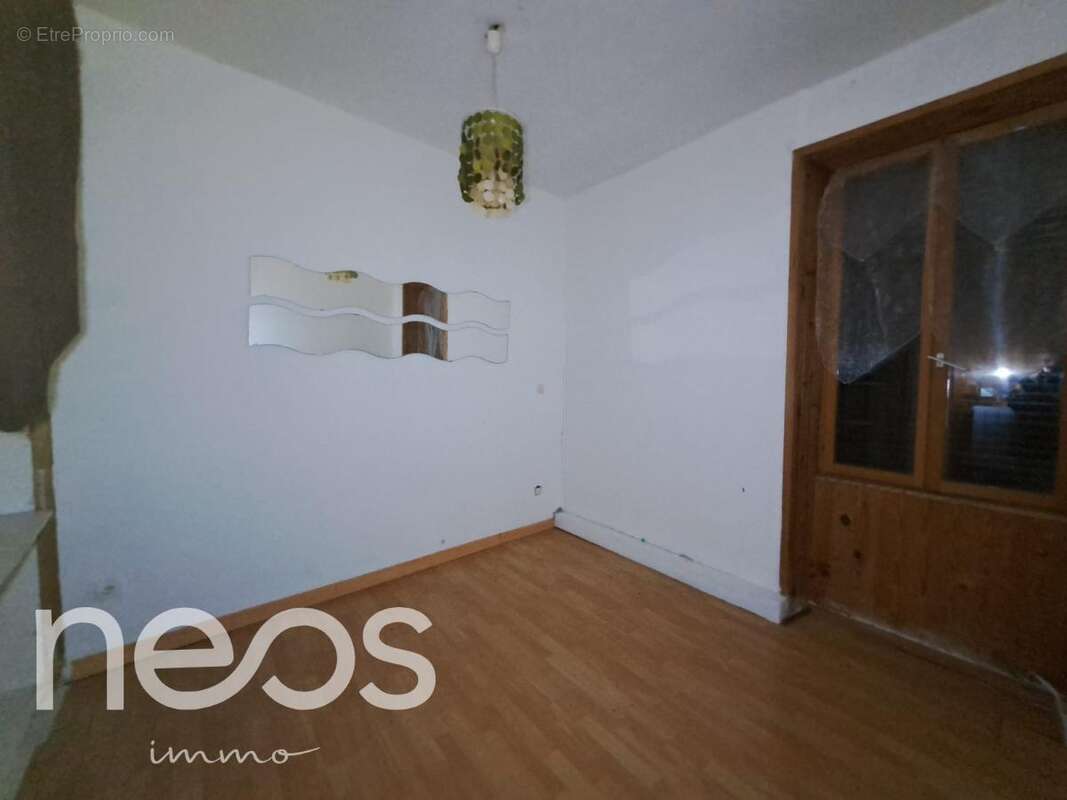 Appartement à CORGOLOIN