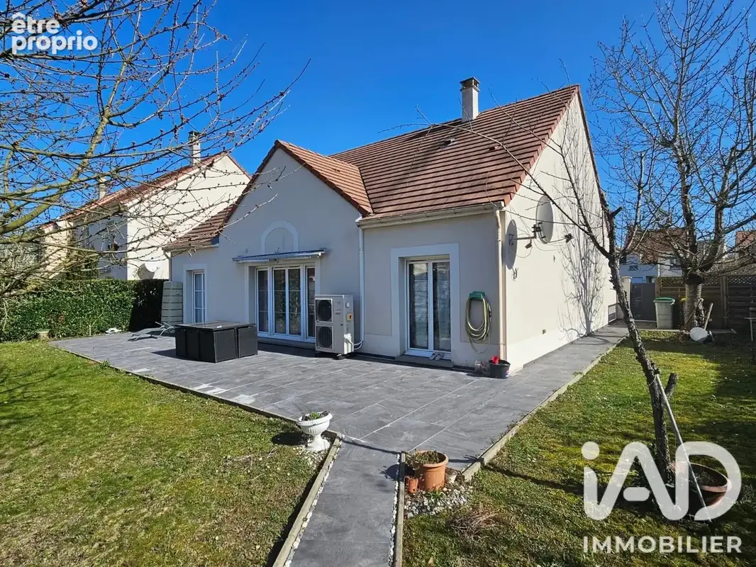 Photo 1 - Maison à MOISSY-CRAMAYEL