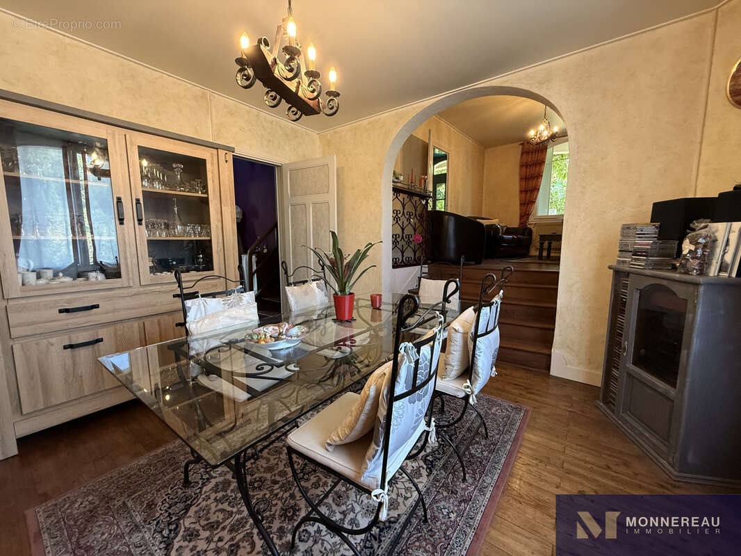 Propriete avec etang et 1 hectare de terrain - photo 7