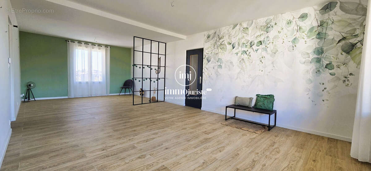 Appartement 109 m² à Limoges  - photo 2