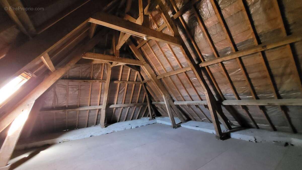 Maison à MERLEAC
