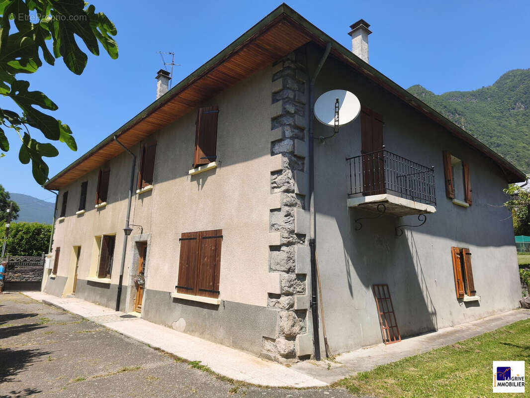 Maison 229 m² à Epierre  - photo 4