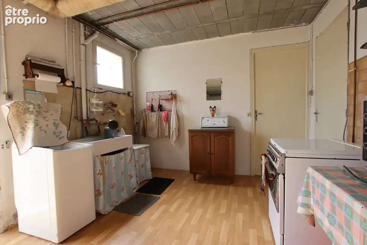 Niort, Maison sur sous-sol, 4 chambres. - photo 18