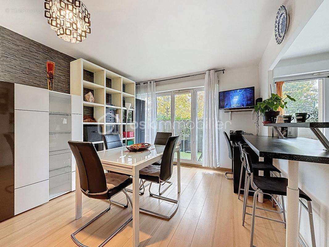 Appartement à JOUY-LE-MOUTIER