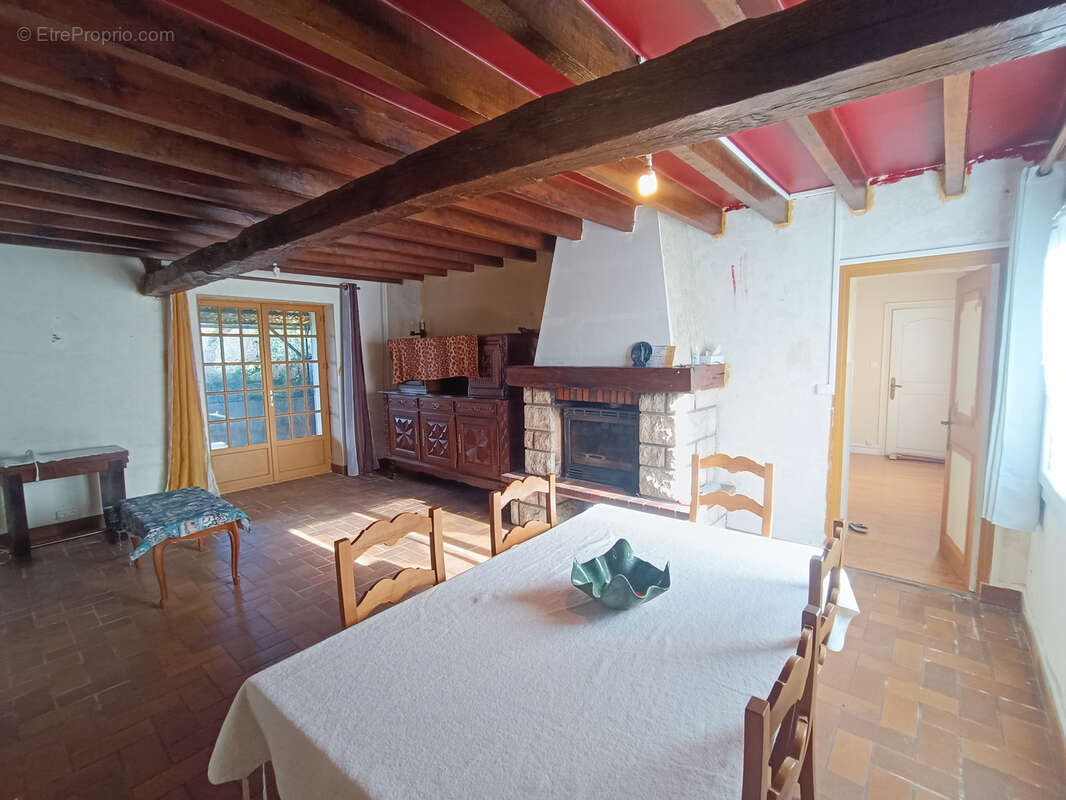 Maison à GARIGNY
