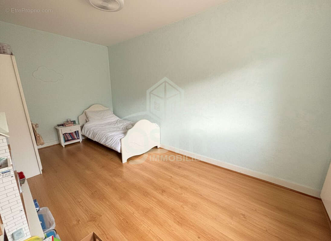 Maison à SAINT-EPAIN