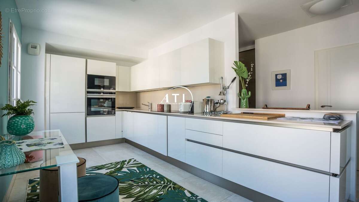 Appartement à SAINT-TROPEZ