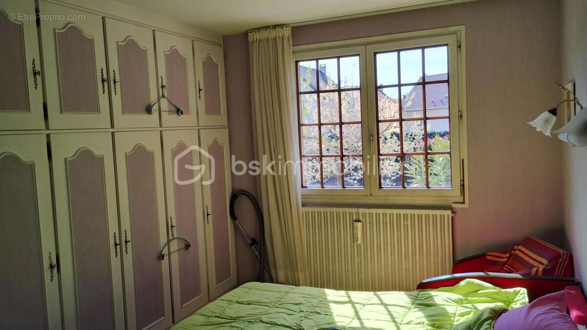 Maison à CHENNEVIERES-SUR-MARNE