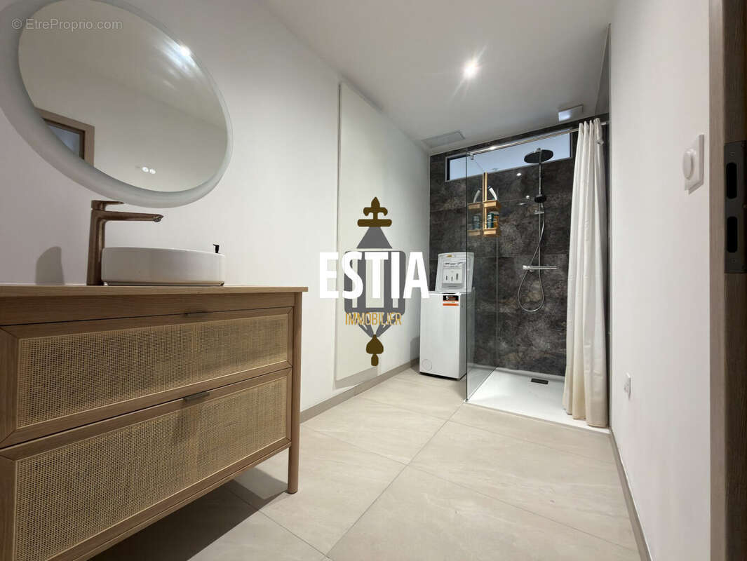 Appartement à LAY-SAINT-CHRISTOPHE