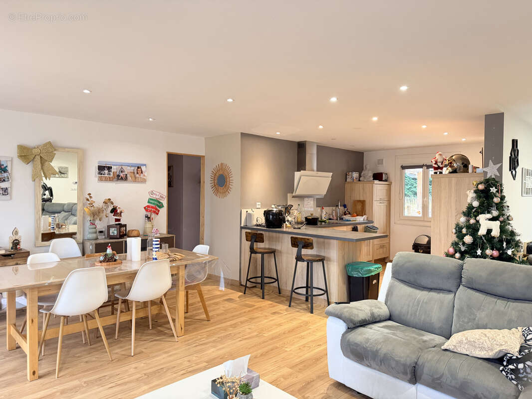 Maison à CHANCELADE