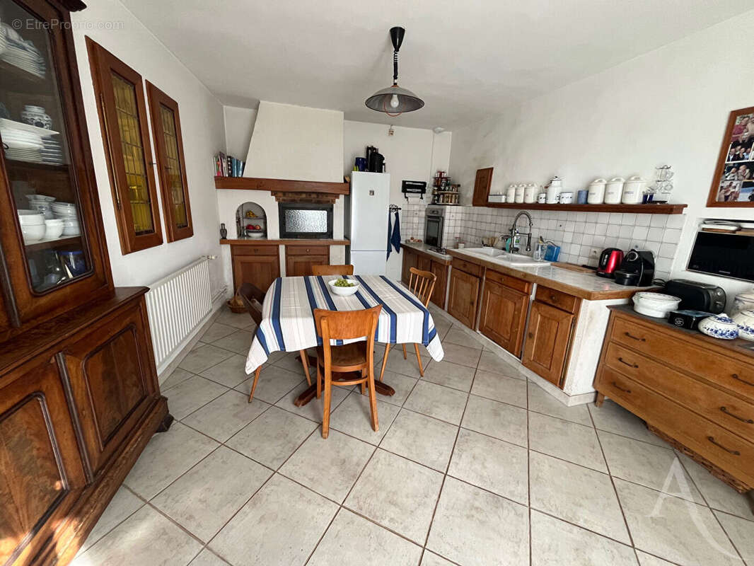 Maison à FOLLAINVILLE-DENNEMONT