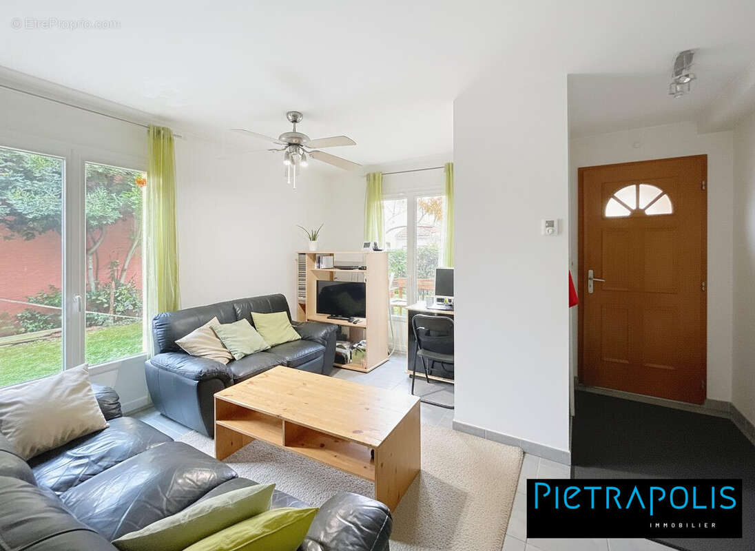 Maison à SAINTE-EUPHEMIE