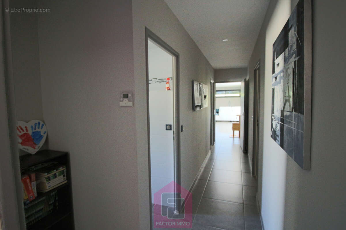 À VENDRE   Belle maison contemporaine de 140 m2 habitables avec vue   15 min de Cahors - photo 22