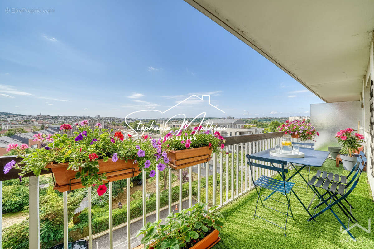 EXCLUSIVITE - Rueil Triangle d’Or   4 pièces, 5e étage, balcons, jolie vue, parking en sous-sol + cave - photo 11